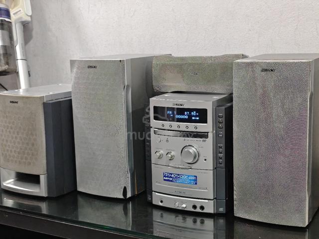 Sony DHC-NXM4D HiFi component system - photo 2 of 6