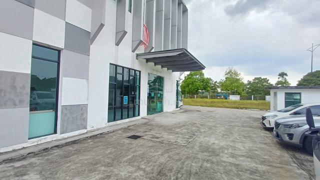 Eco Business Park 1 Phase Semi-D Factory (Corner Lot)  For Rent 1