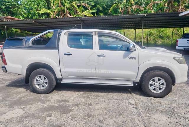 2013 Toyota HILUX 3.0 G VNT (A) - [OTR] - 3