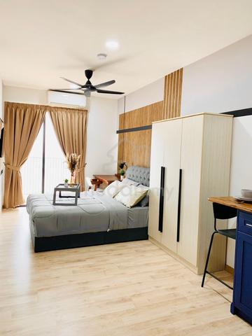 FULLY FURNISHED Studio Room With Balcony @ Emporis Kota Damansara 1