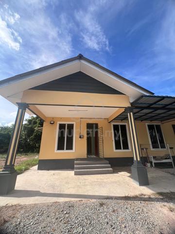 Rumah Semi-D Untuk Disewa Bukit Gading, Tanah Merah 1