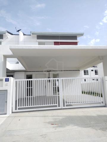 HOUSE FOR SALES @ HIJAYU AMAN , Bandar Sri Sendayan. 1