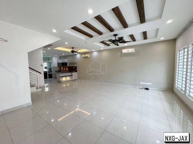 NON-FLOODED AREA !! 22x75 5R5B Cassava 2.5 Storey House Bandar Puteri 1