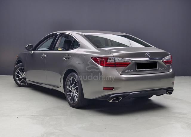 2015 Lexus ES250 2.5 LUXURY FACELIFT Sunroof - 2