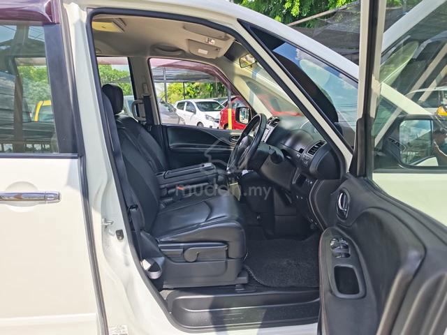 2013 Nissan SERENA FULL SPEC 2.0 (AUTO) - 4