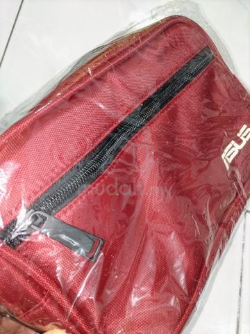 ASUS Cable & Tech Accessory Organizer Pouch (Red)
 - photo 3 of 6