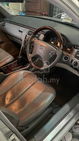 2000 Mercedes Benz E-CLASS 2.4 240 ELEGANCE (CBU) - 5
