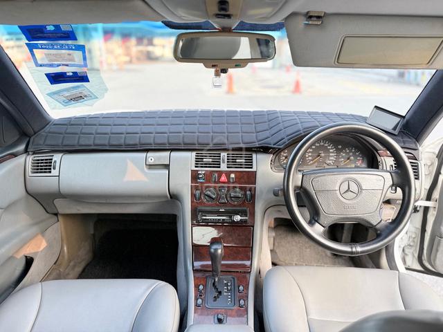 1996 Mercedes Benz 200E 2.0 (A) TIP TOP NEGO - 3