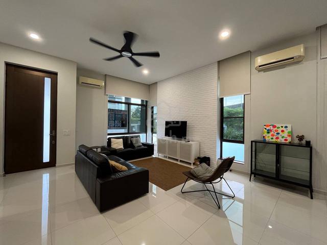 nice renovated unit near sunway college and second link 1