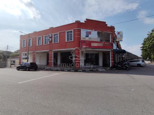 Corner Shoplot For Rent at Durian Tunggal Melaka 1