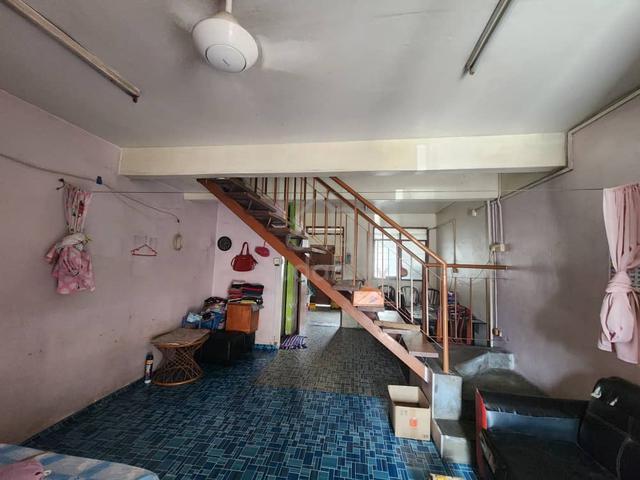 [Below Market] 2 Storey Low Cost Landed Permas Jaya Original Unit 1