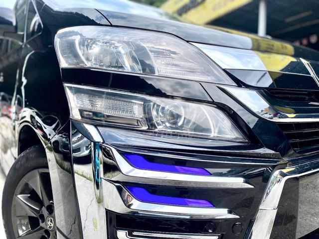 2011 Toyota VELLFIRE 3.5 VL (A)COOL-BOX 18 SPEAKER - 3