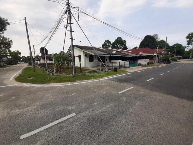 [KERTIH Corner Lot @Panalex] DEPAN SURAU, Tanah Luas, Perabut PERCUMA 1
