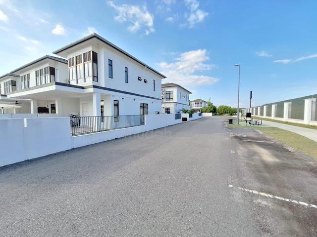 FULLY FURNISH END LOT FACING OPEN 2 Storey Eco Grandeur Puncak Alam 1