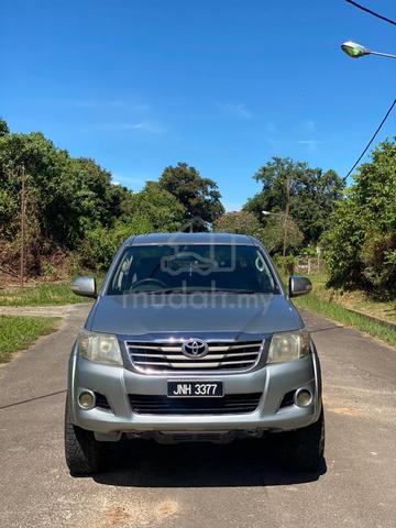 2012 Toyota HILUX 2.5 G (A) - 2
