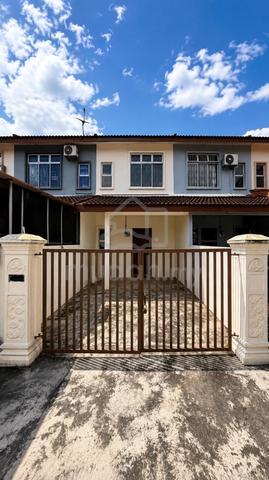 Freehold Double Storey Terrace House for Sale in Ulu Tiram 1