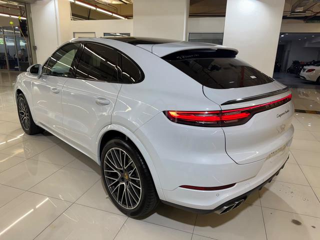 2022 Porsche CAYENNE COUPE 4.0 V8 BOSE/PDLS/18 WAY - 2
