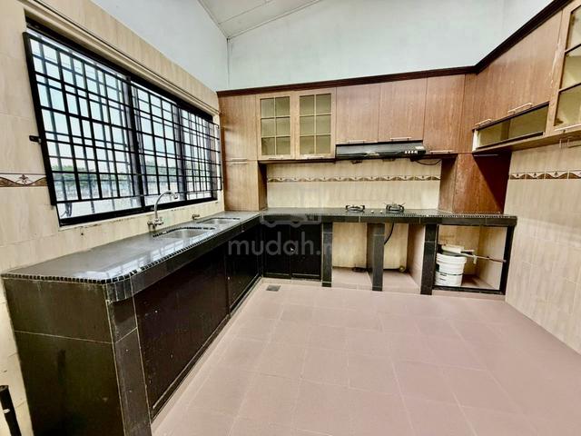 FREEHOLD NON BUMI SIAP RENO 20X77|Teres 4 BILIK Bukit Katil Melaka 1