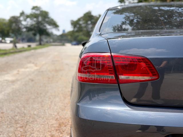 2016 Volkswagen PASSAT 1.8 TSI COMFORTLINE (CKD) - 4