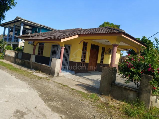 Rumah Teres Setingkat Untuk Dijual – Kg Baru Wakaf Che Yeh, Jalan K 1