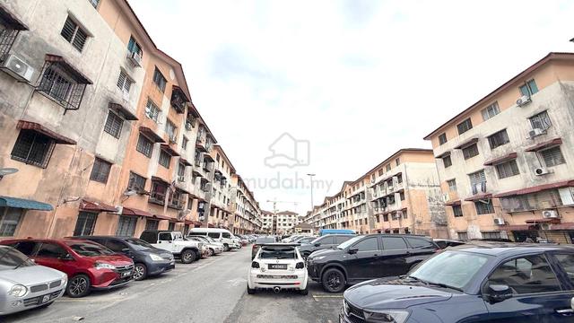 Apartment Idaman 1