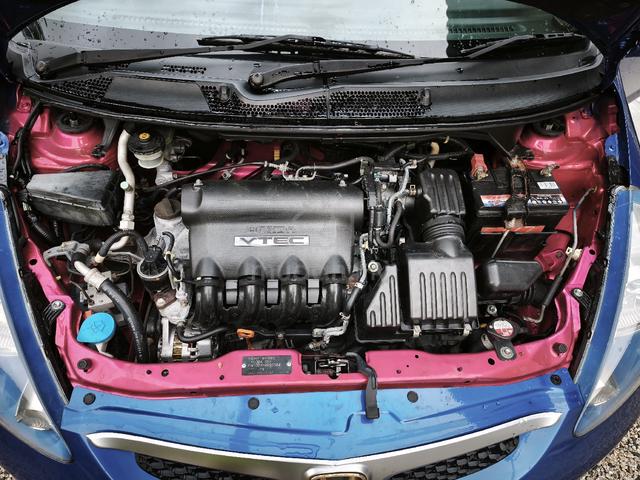 Honda JAZZ 1.5 VTEC (A) 2004 - 4