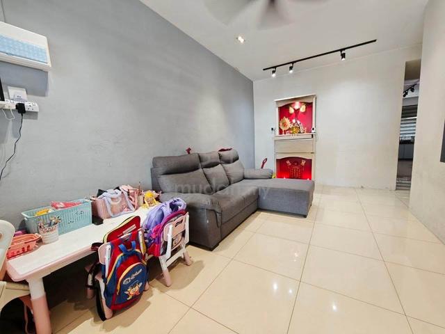 1 Storey For Sale @ Taman Universiti/ Jln Kemuliaan/ Renovate/ Skudai 1