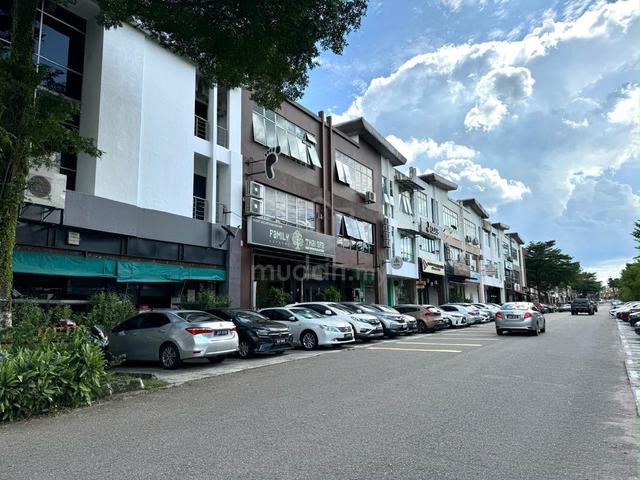 Taman Molek 3 Storey Shop Lot Johor Bahru 1