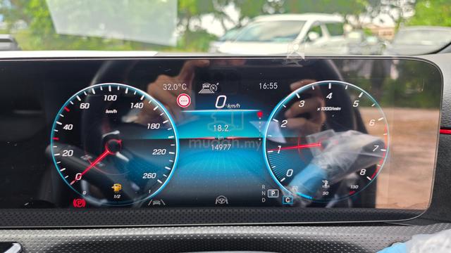 GRADE 5 2021 Mercedes Benz A180 1.3 AMG - 5