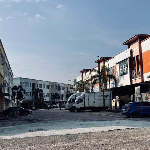 2 Storey Shop 1