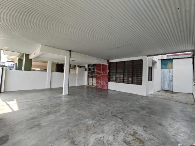 2 Storey Terrace | Chai Leng Park | Intermediate Corner 1
