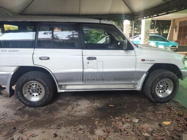 1995 Mitsubishi PAJERO 2.8 (A) - 2