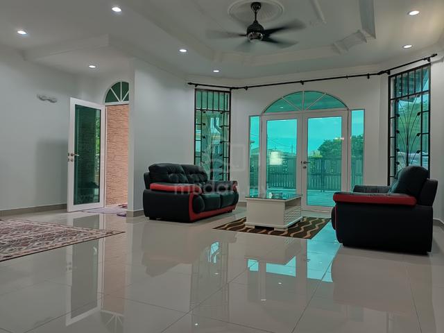 Taman Dahlia BB Salak Tinggi Semi D 2 Storey With Pool Facing Open 1