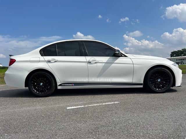 2014 Bmw 320i (CKD) 2.0 (A) N20 Muka 0 - 5