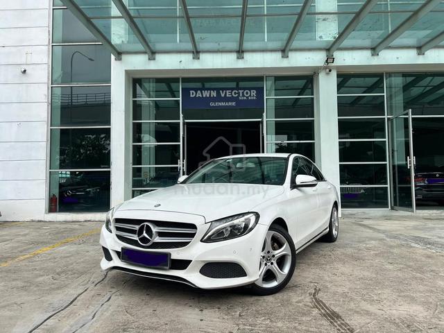2017 Mercedes Benz C200 AVANTGARDE - 1