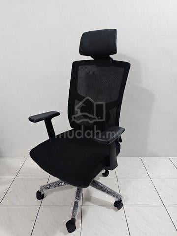 soft cushion high back director chair boss chair  - photo 2 of 2