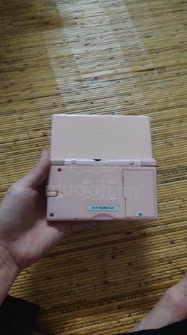 Nintendo ds lite - photo 3 of 3