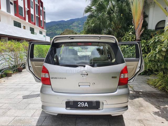 2010 Nissan GRAND LIVINA 1.8 IMPUL A UNTUNG SIKIT - 4