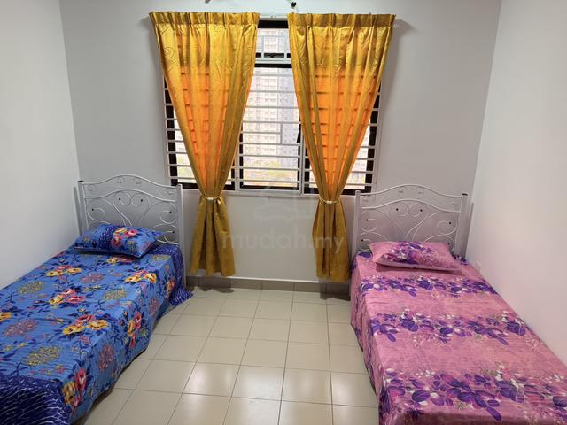 Bilik sewa untuk perempuan 1