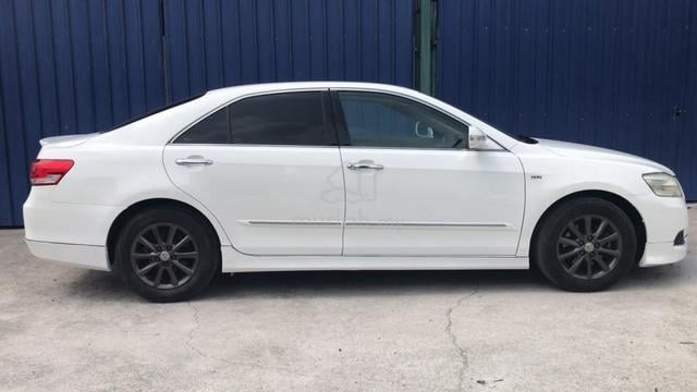 2011 Toyota CAMRY 2.0 G (loan kedai) - 3