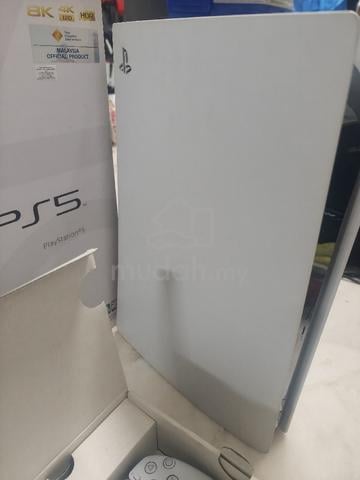ps5 fat 825gb disc version 13.6 - photo 2 of 3