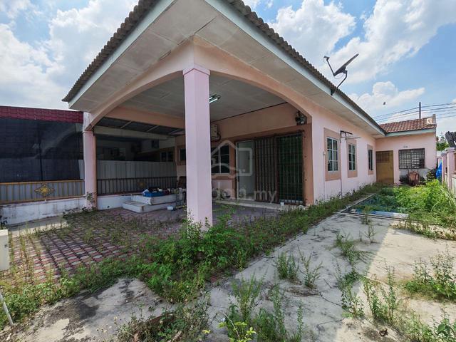 Pengkalan intermediate corner 1