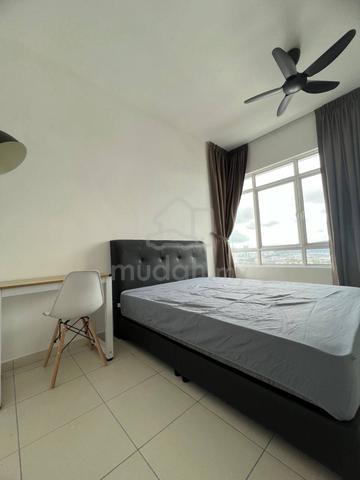 Master Room Private Bathroom at Bayan Baru (Female Only) 1