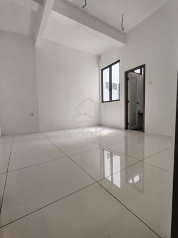 UL Residency 4.5 storey Town House with lift 1