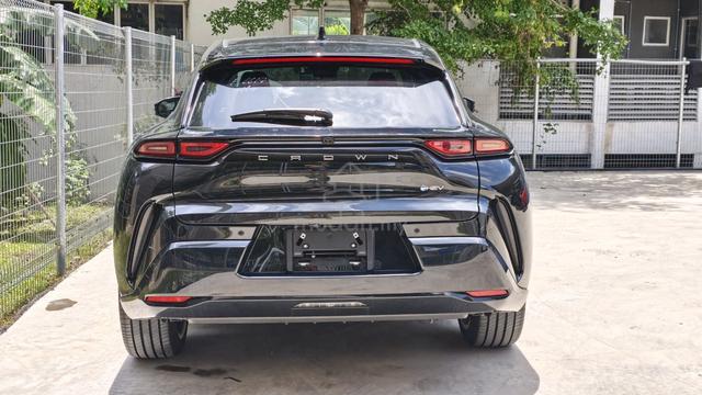 2024 Toyota Crown Sport 2.5 Z HEV SUV - 5