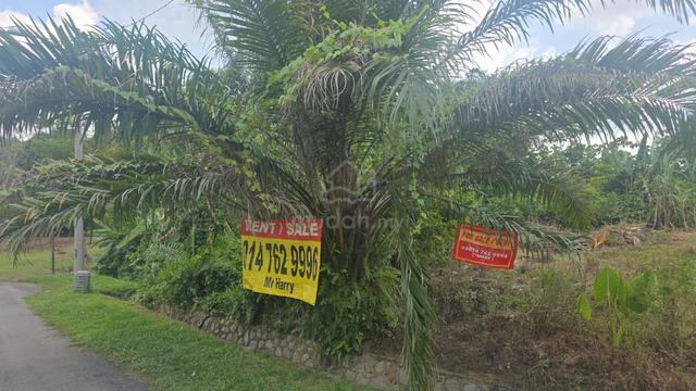 Bungalow Land For Sale 1