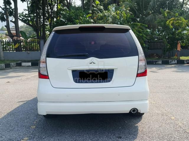 2011 Mitsubishi GRANDIS 2.4 MIVEC ENHANCED (A) - 4