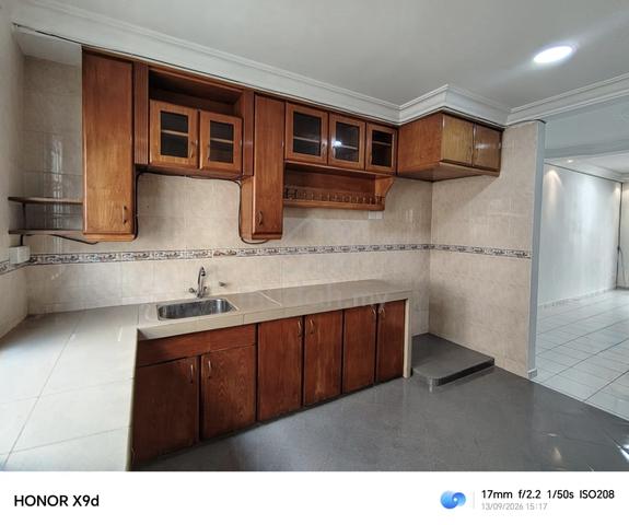 Facing Open MRT 2 Storey Pinggiran Putra Permai Equine Seri Kembangan 1