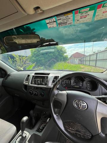 2013 Toyota HILUX 2.5 G VNT (A) - 4