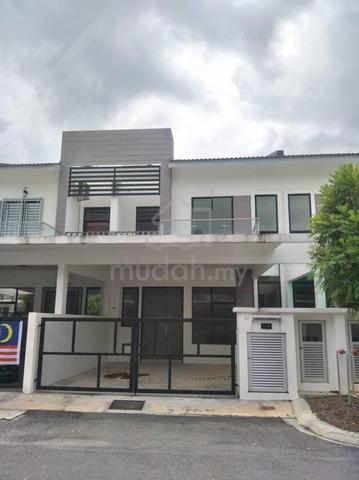HOT LOCATION ! FULL EXTENDED Freehold 2Storey Mantin Taman Surian 1
